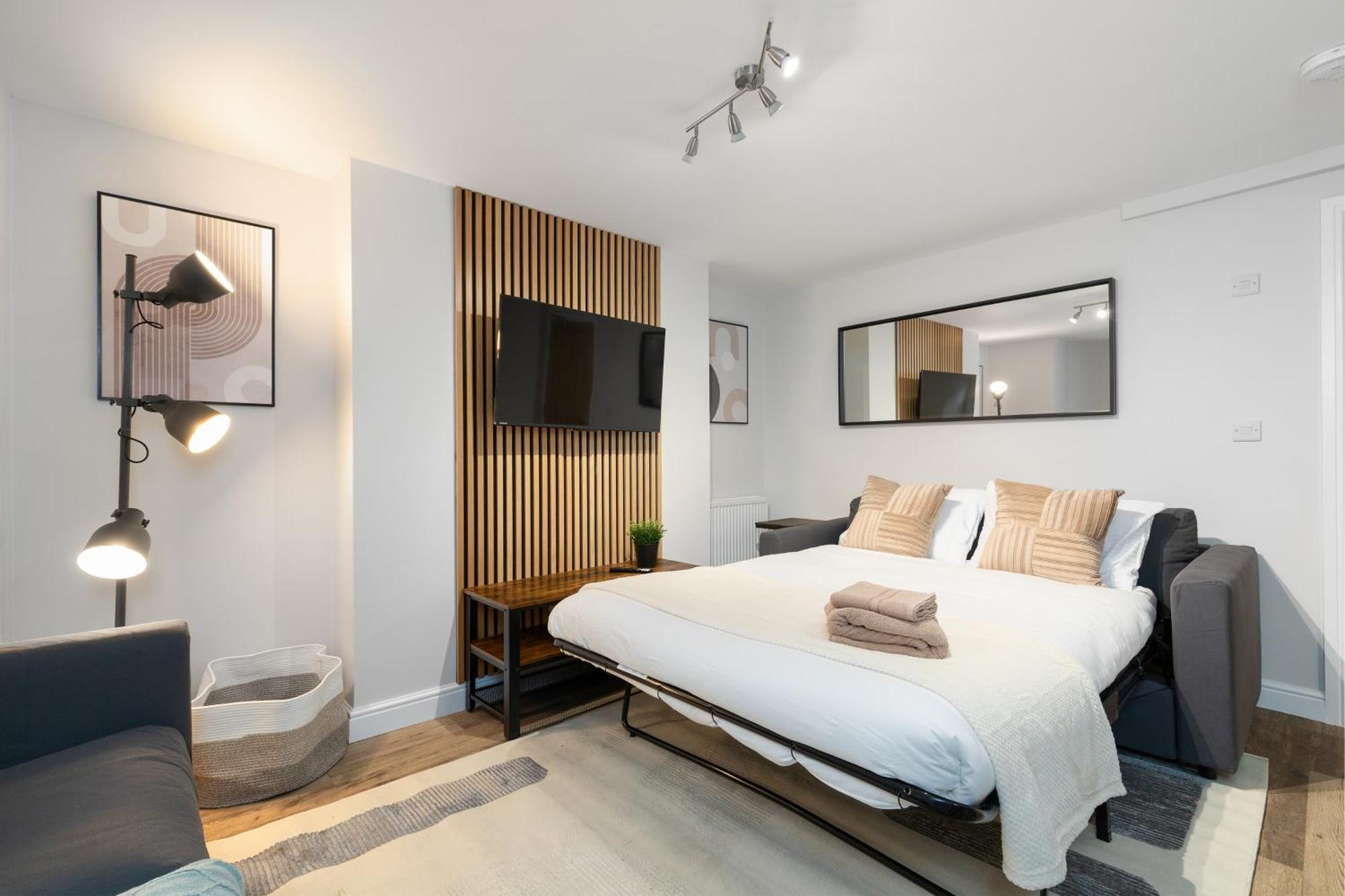 Luxury Lower-Level One Bed Apt Leeds  Exterior foto