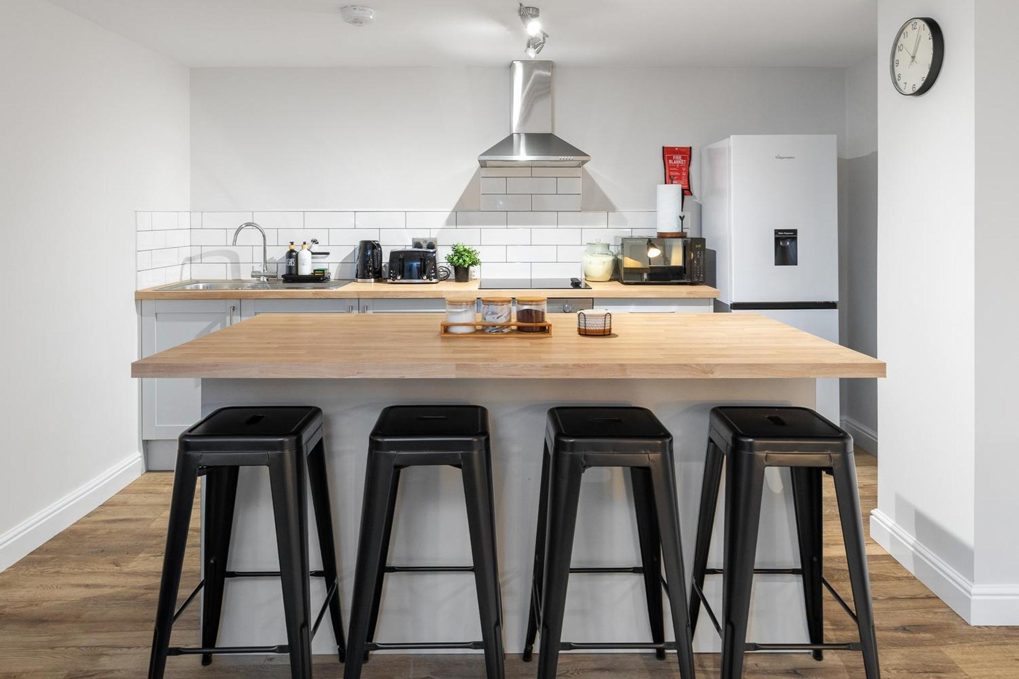 Luxury Lower-Level One Bed Apt Leeds  Exterior foto